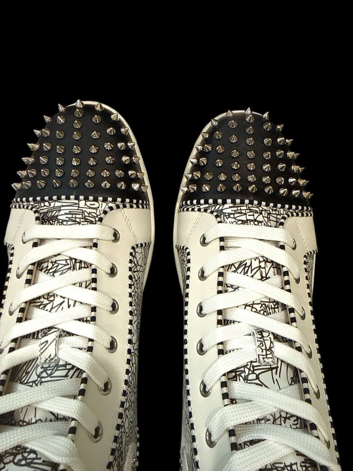 🚨CHRISTIAN LOUBOUTIN~LOU SPIKES ORLATO FLAT HIGH TOP RARE BLACK & WHITE SZ 47💨