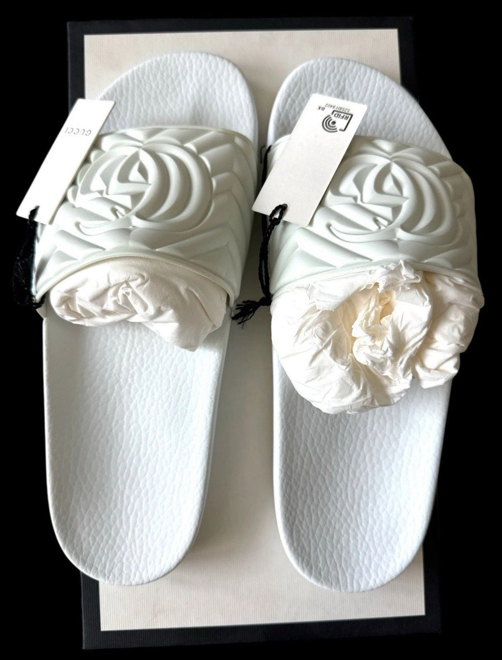 ‼️GUCCI SLIDES UNISEX SIZE 10! BRAND NEW WITH BOX/ BAGS ALL WHITE! SHIPS FAST⚡️