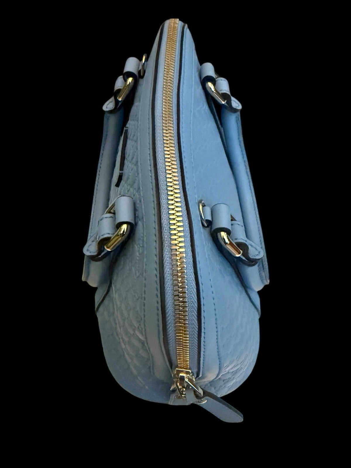 🌀 RARE NEW W/ TAGS GUCCI Baby Blue Microguccissima Leather Top Handle Bag💨