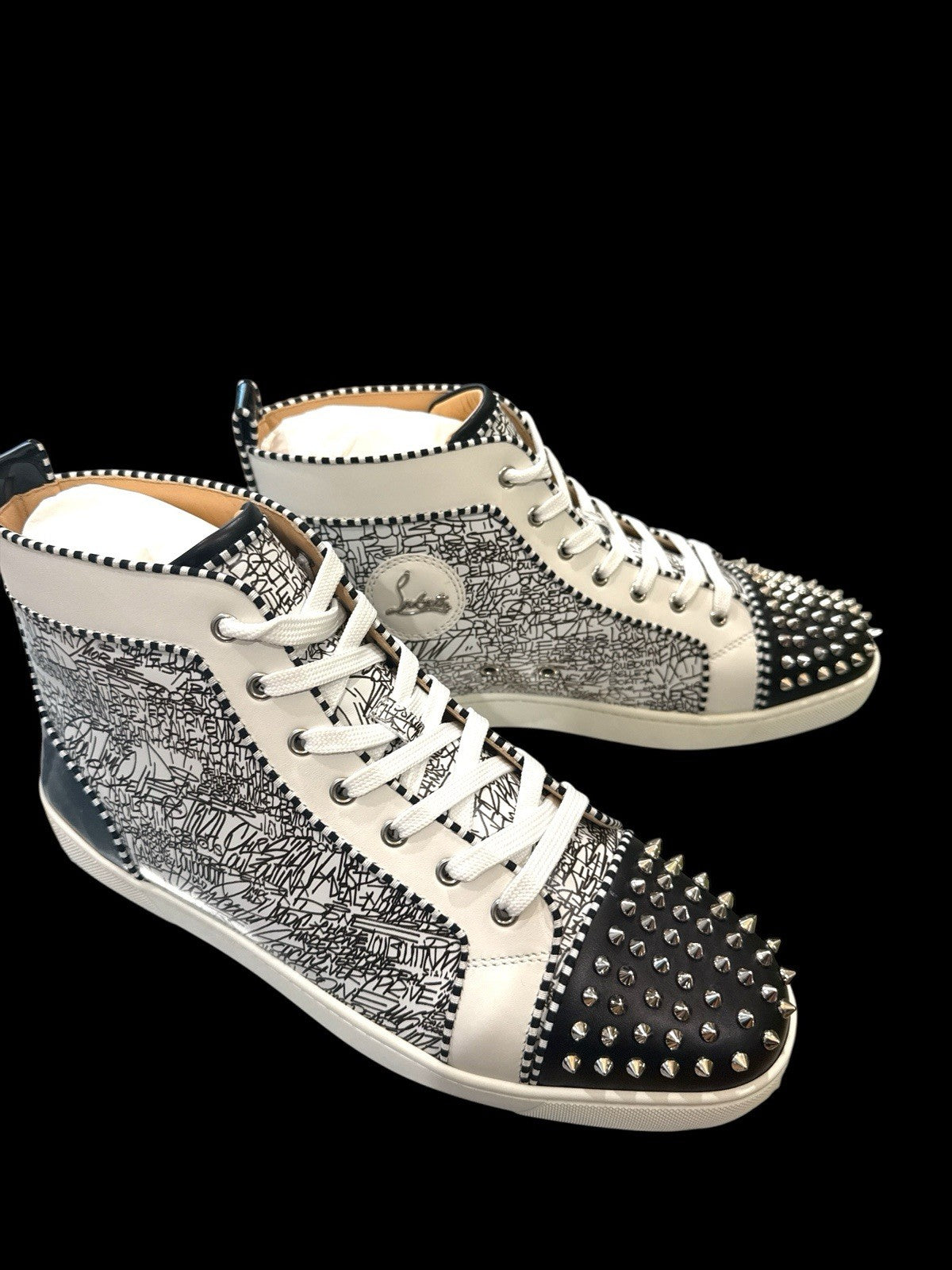🚨CHRISTIAN LOUBOUTIN~LOU SPIKES ORLATO FLAT HIGH TOP RARE BLACK & WHITE SZ 47💨